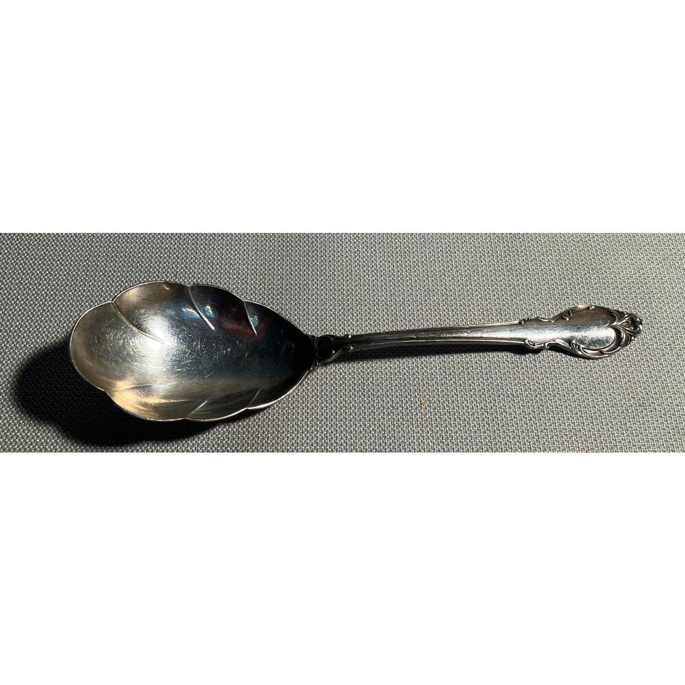 Vintage 1957 HOLMES & EDWARDS Silver Fashion Pattern Deep Silver Serving‎ Spoon